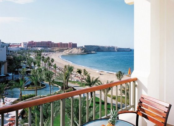 DoubleTree by Hilton Muscat Al Waha