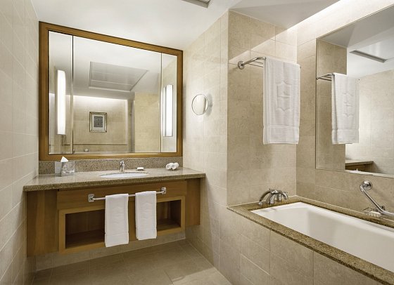 DoubleTree by Hilton Muscat Al Waha - Wohbeispiel Superior Terrace