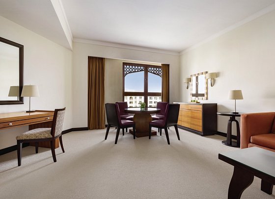 DoubleTree by Hilton Muscat Al Waha - Wohnbeispiel One Bedroom Suite (Zimmercodierung WB1)
