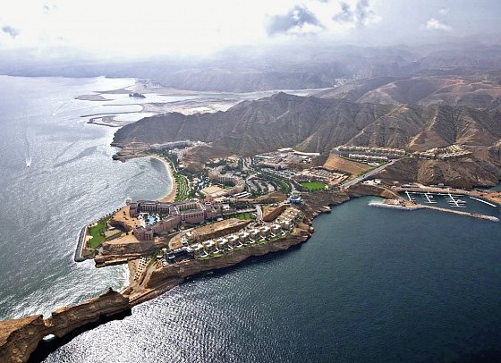 DoubleTree by Hilton Muscat Al Waha