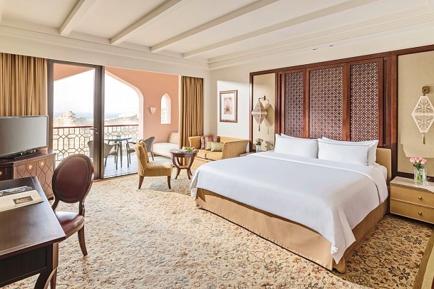 Shangri-La Al Husn, Muscat - Deluxe Sea View (Zimmercodierung UD1)