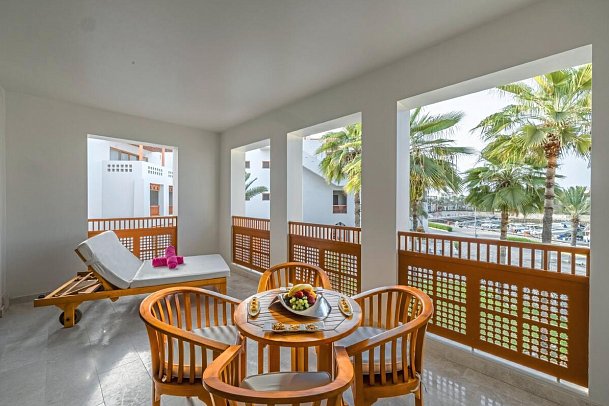Sifawy Boutique Hotel - Beispiel Terrasse One Bedroom Residence (Zimmercodierung AB1)