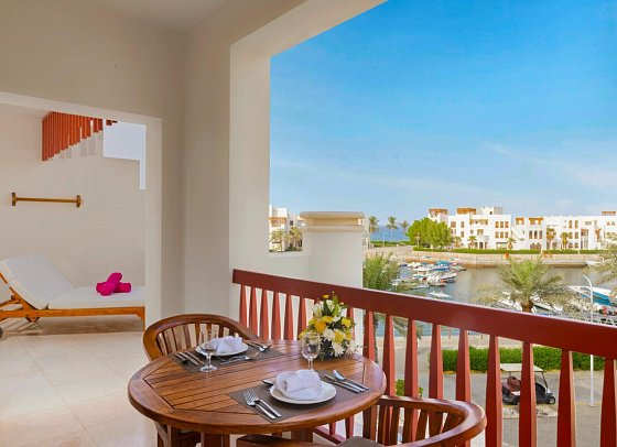 Sifawy Boutique Hotel - Beispiel Terrasse Marina Suite (Zimmercodierung WBH)