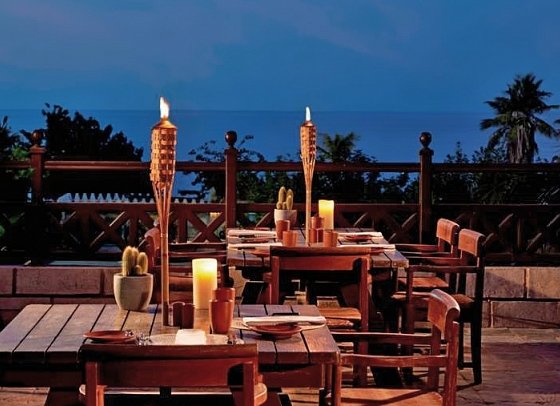 Grand Hyatt Muscat - Restaurant Safari Rooftop Grill House