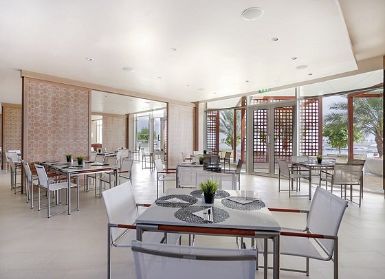 Barceló Mussanah Resort - Azure Restaurant