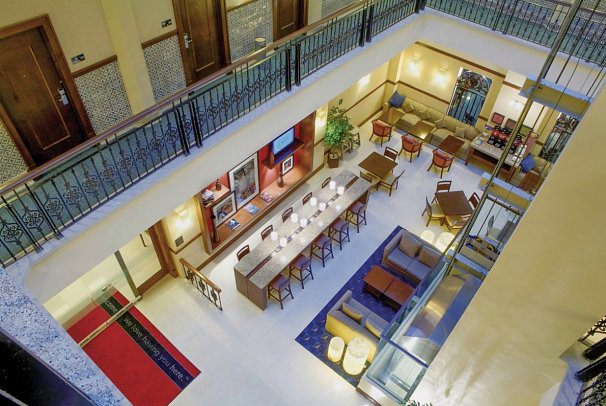 Hampton Inn & Suites