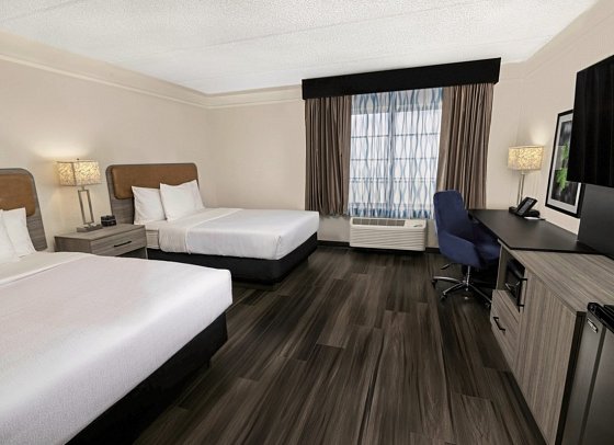 La Quinta Inn & Suites Miami Airport West