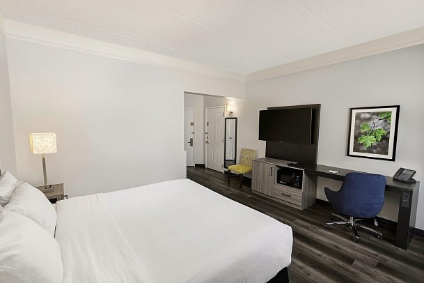 La Quinta Inn & Suites Miami Airport West