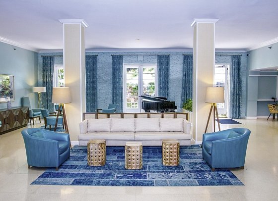Dorchester Hotel - Lobby