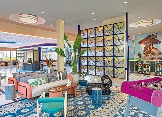 Moxy South Beach