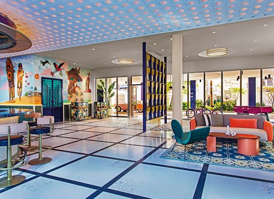 Moxy South Beach