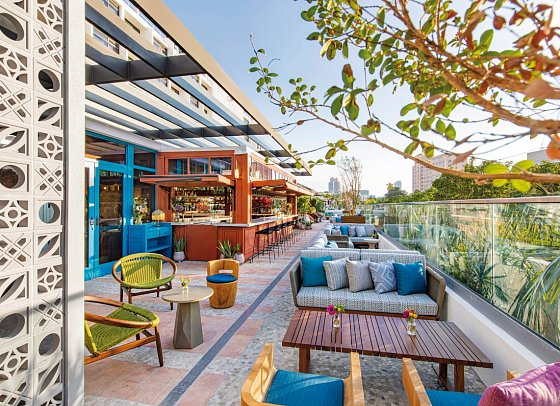 Moxy South Beach