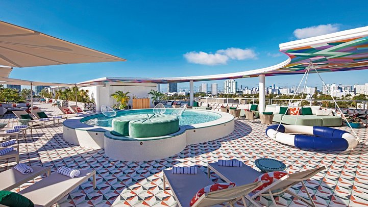 Moxy South Beach