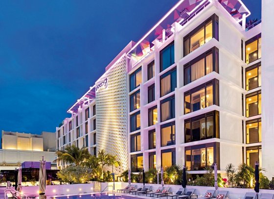 Moxy South Beach