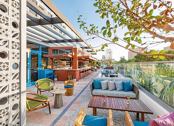 Moxy South Beach