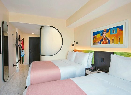Moxy South Beach - Wohnbeispiel Queen/Queen (Zimmercodierung UG3)