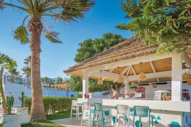 Nozha Beach & Spa