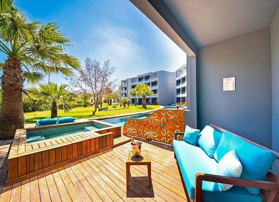Sentido Marillia Resort & Spa - Wohnbeispiel Doppelzimmer Superior Jacuzzi (Zimmercodierung DS2)