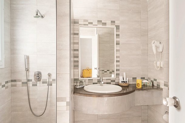 Golden Tulip President Hammamet - Wohnbeispiel Bad (Zimmercodierungen DP1, DBM, DCM, BB1, BC1, BV1 & BB2)