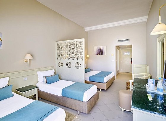 Royal Nozha Beach - Wohnbeispiel Familienzimmer (Zimmercodierungen FB1 & FP1)