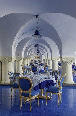 Regency Hotel & Spa