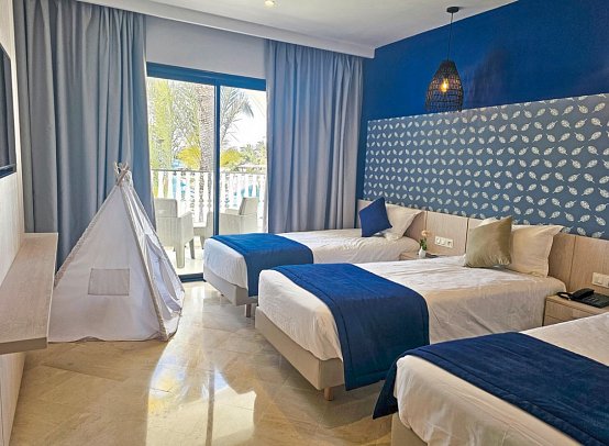 Calimera One Resort Jockey - Wohnbeispiel Vierbettzimmer (Zimmercodierungen RB1 & FB1)