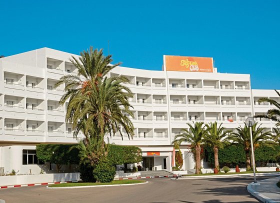 Club Tropicana & Spa