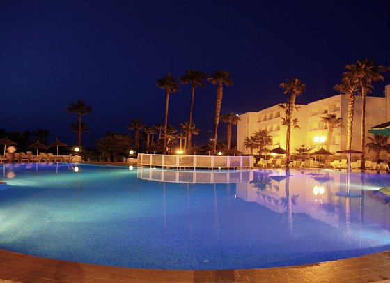 Club Tropicana & Spa