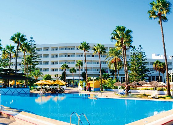 Club Tropicana & Spa