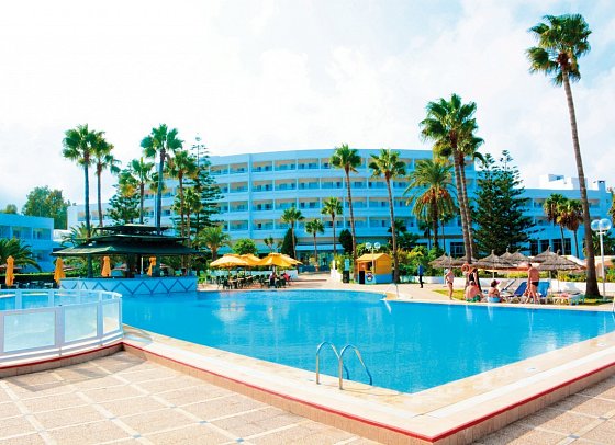 Club Tropicana & Spa
