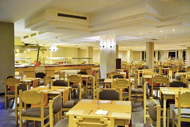 Club Tropicana & Spa