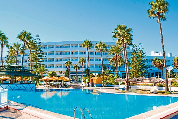 Club Tropicana & Spa