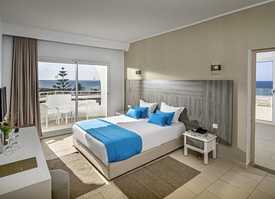 Vincci Helya Beach - Wohnbeispiel Familienzimmer Meerblick (Zimmercodierung F2M)
