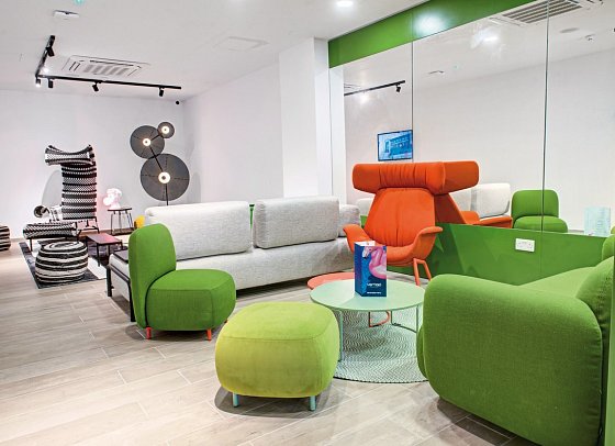 IKYK Hotel