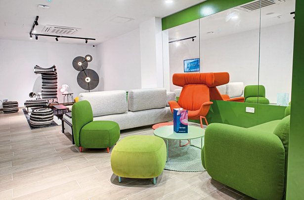 IKYK Hotel