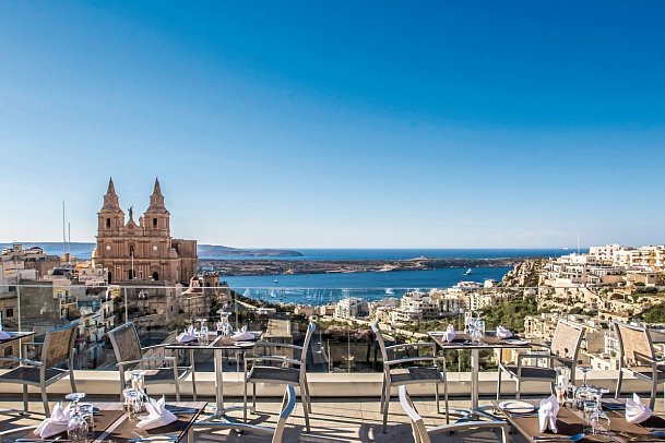 Maritim Antonine Hotel & Spa