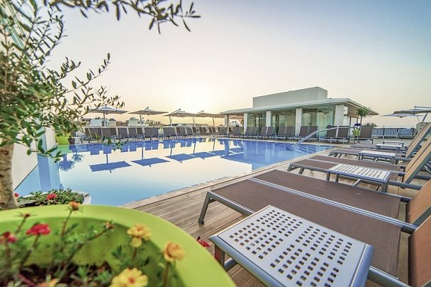 Maritim Antonine Hotel & Spa