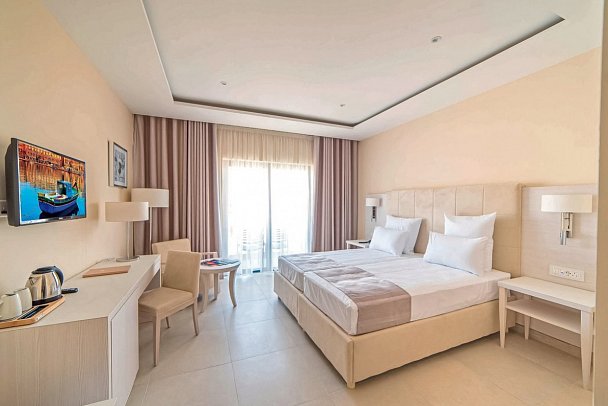 Maritim Antonine Hotel & Spa