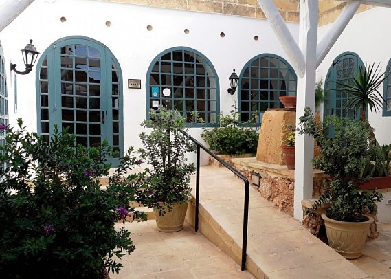 Cornucopia Hotel
