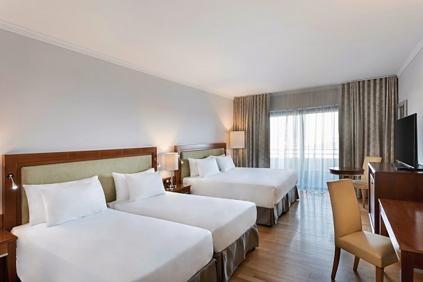 Radisson Blu St. Julian's - Wohnbeispiel Familienzimmer (Zimmercodierung FB1)