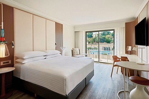 Malta Marriott Resort & Spa - Wohnbeispiel Doppelzimmer Deluxe Poolblick (Zimmercodierung DDP)