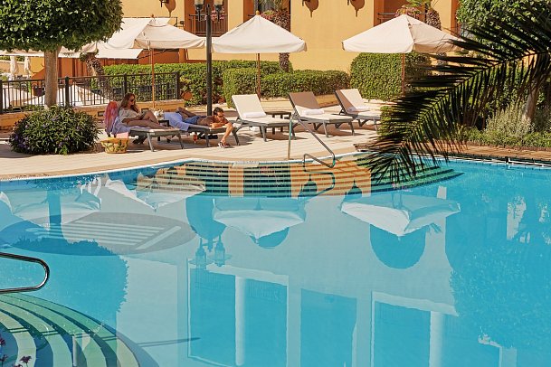 Corinthia St. George's Bay