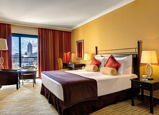 Corinthia St. George's Bay - Wohnbeispiel Doppelzimmer Deluxe (Zimmercodierung DDM)