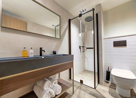 Land´s End Boutique Hotel - Badbeispiel Doppelzimmer Tranquil (Zimmercodierung DB1)