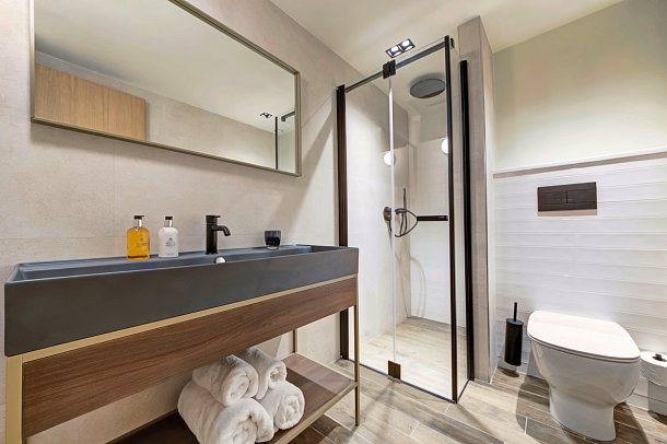 Land´s End Boutique Hotel - Badbeispiel Doppelzimmer Tranquil (Zimmercodierung DB1)
