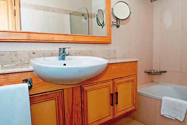 Santana - Badbeispiel (Zimmercodierungen SB1 & WB1)