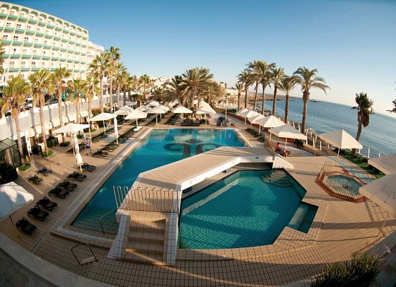 Qawra Palace Resort & Spa