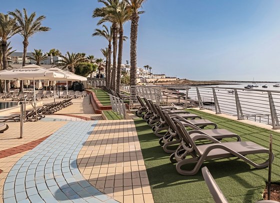Qawra Palace Resort & Spa