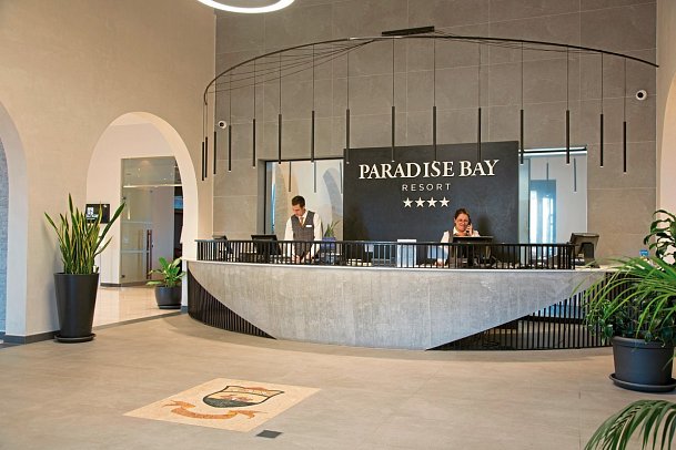Paradise Bay Resort