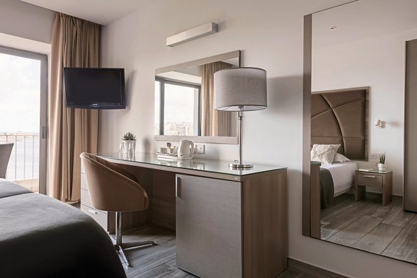 Plaza Regency Hotel - Wohnbeispiel Doppelzimmer Superior Meerblick (Zimmercodierung DSM)